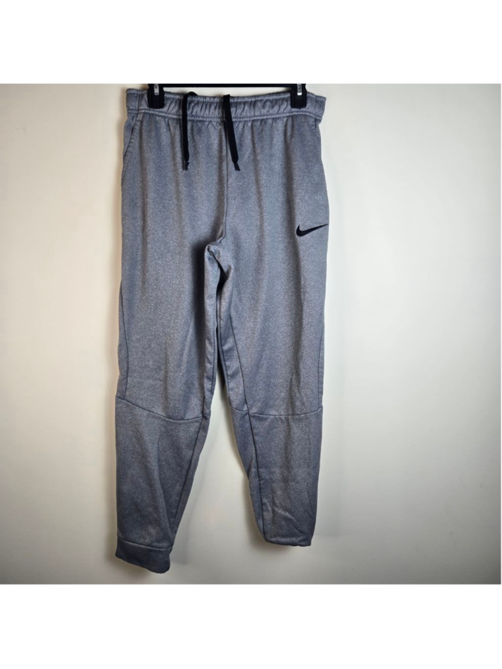 Men's Nike Gray Dri-FIT Sweatpants & Joggers M with Black Drawstring
